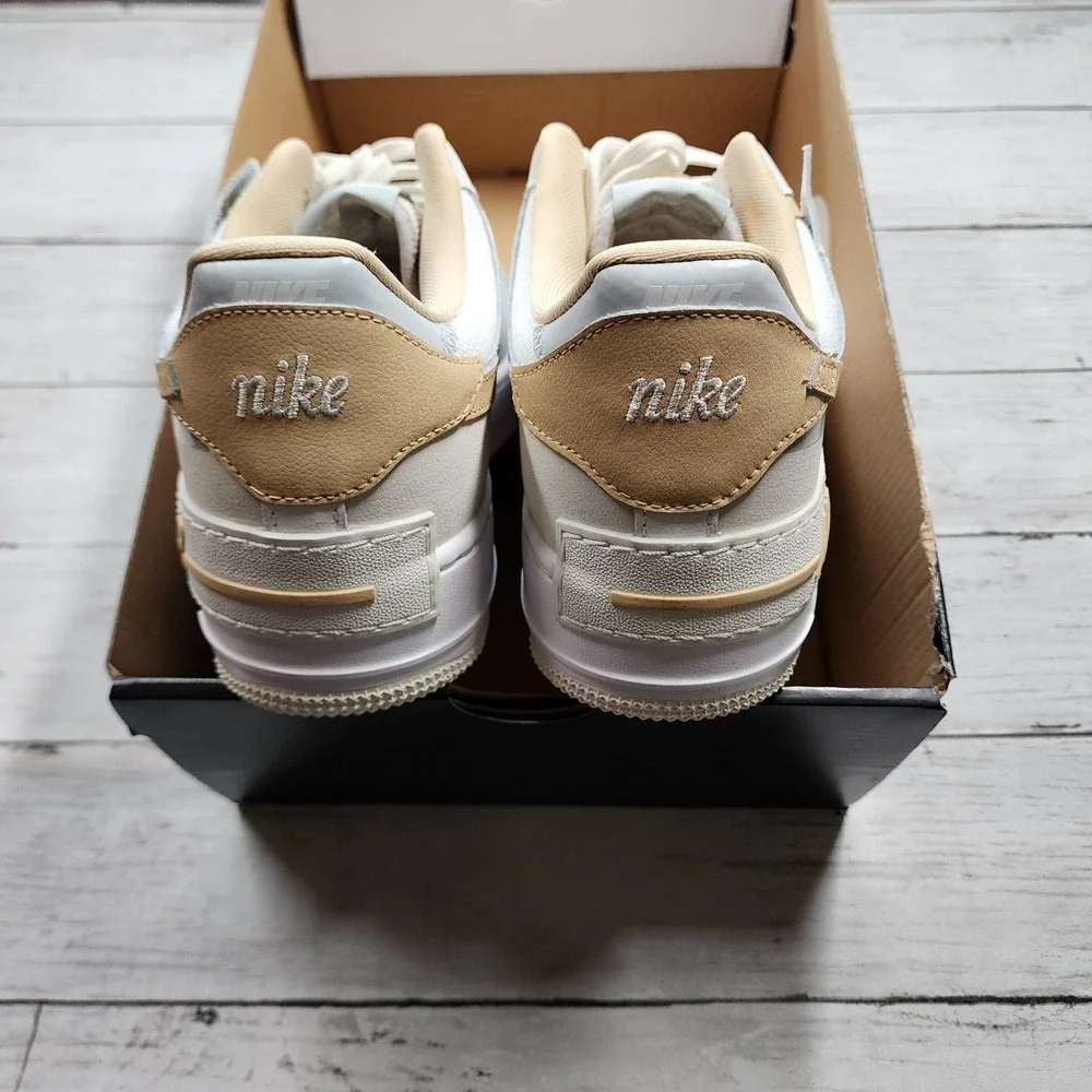 Sz 10 WMNS NIKE AF1 Shadow Summit White Sesame Wolf Grey‎ DV7449 100 - New/NoLid